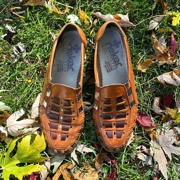 Vintage Rieker Slip On Shoes - Picture 6 of 16